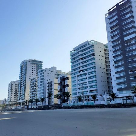 Ap Padrao Pe Na Areia Centro Top Mongaguá Eksteriør bilde