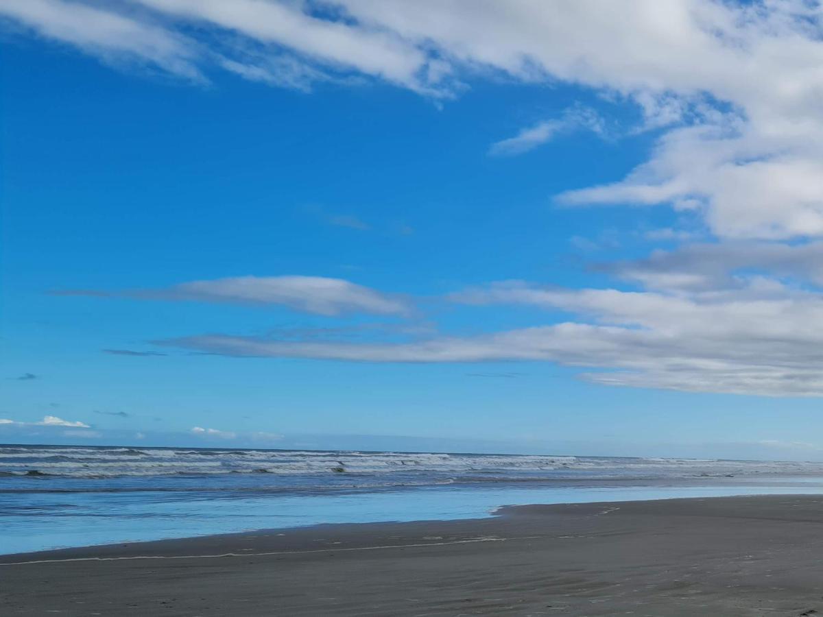 Ap Padrao Pe Na Areia Centro Top Mongaguá Eksteriør bilde